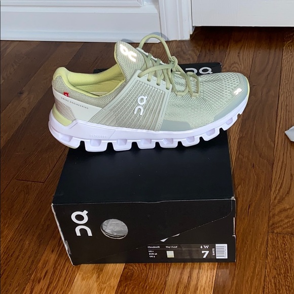 on cloud cloudswift hay leaf